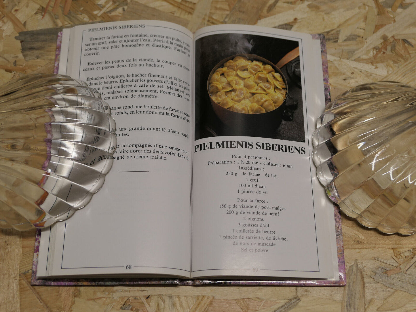 SAVOIR PREPARER LA CUISINE RUSSE / IDEES RECETTES GASTRONOMIE PHOTOS / 1990