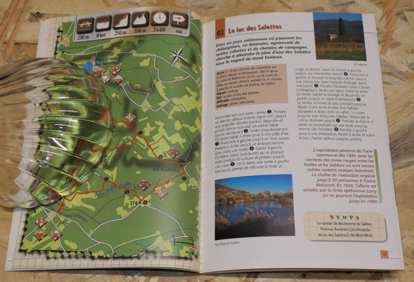 PAYS DU VENTOUX ET DENTELLES DE MONTMIRAIL / 25 BALADES ITINERAIRES CARTES