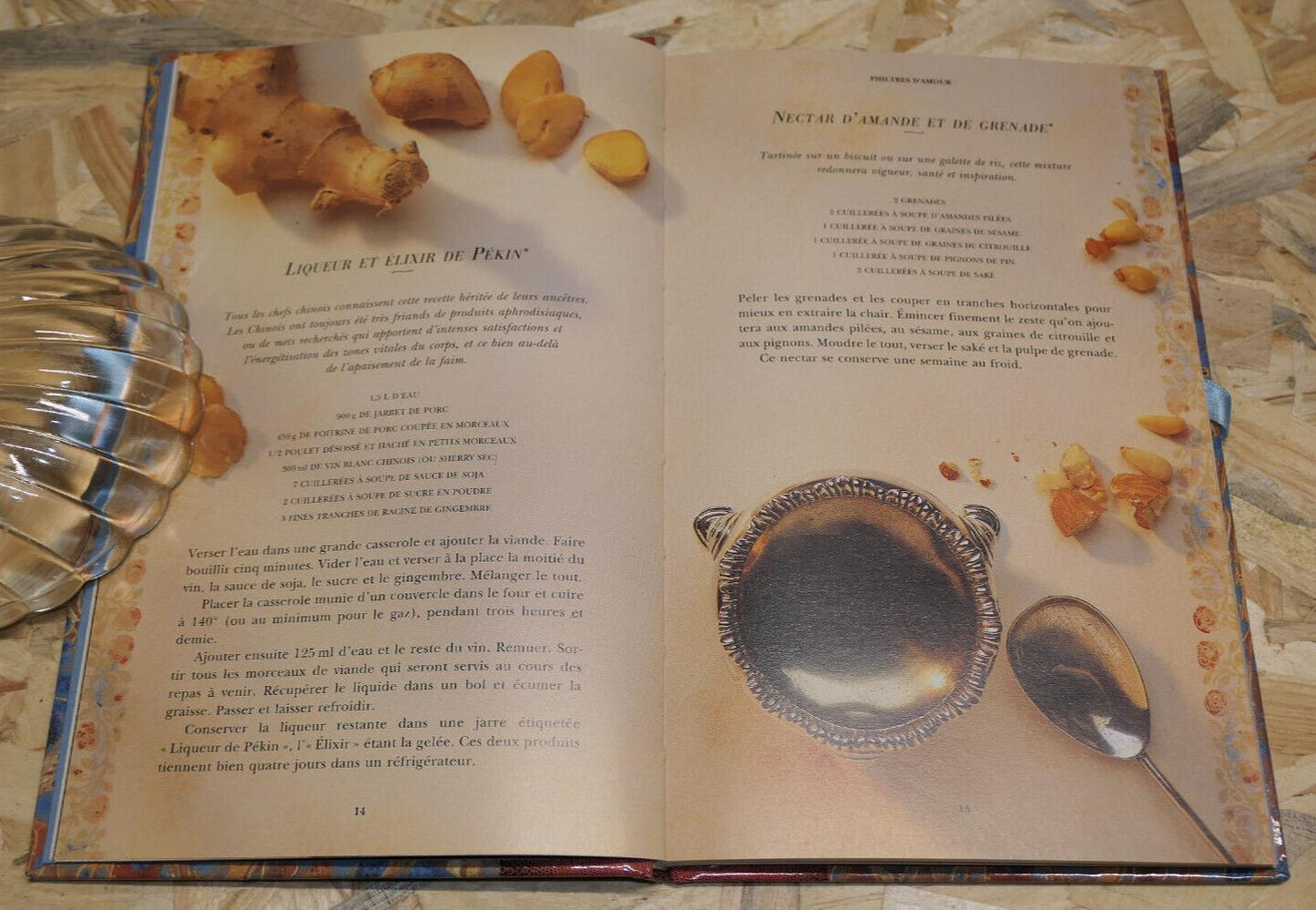 LES MENUS PLAISIRS / SAVEURS VERTUS ET SECRETS DE LA CUISINE APHRODISIAQUE