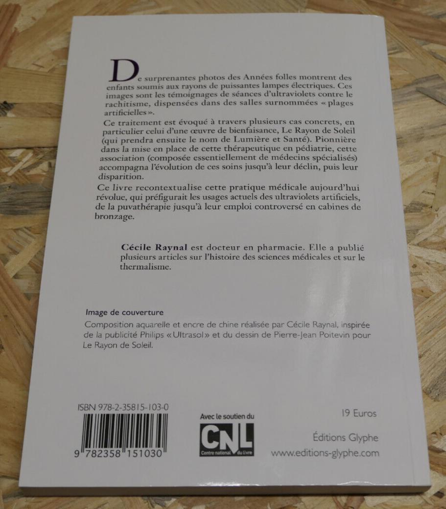 ECOLIERS SOUS ULTRAVIOLETS DANS LES ANNEES FOLLES / HISTOIRE SANTE MEDECINE 2013