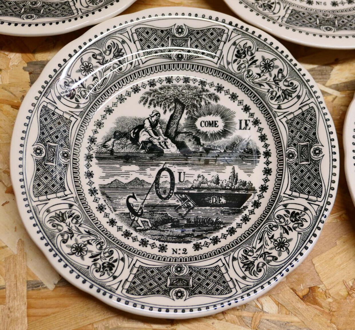 Assiette À Dessert Parlante Décorative Fantaisie Rébus Gien - Lot de 7