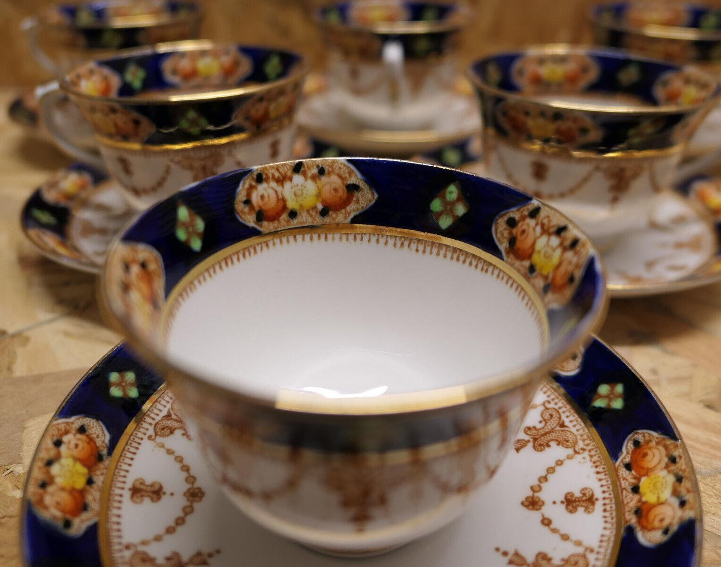 Rare Service À Thé En Porcelaine Anglaise Royal Albert Crown China England 1925