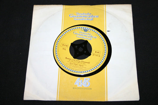 MARIA STADER SOPRANO   SP 45T 7"   ROMEO UND JULIA (GOUNOD)