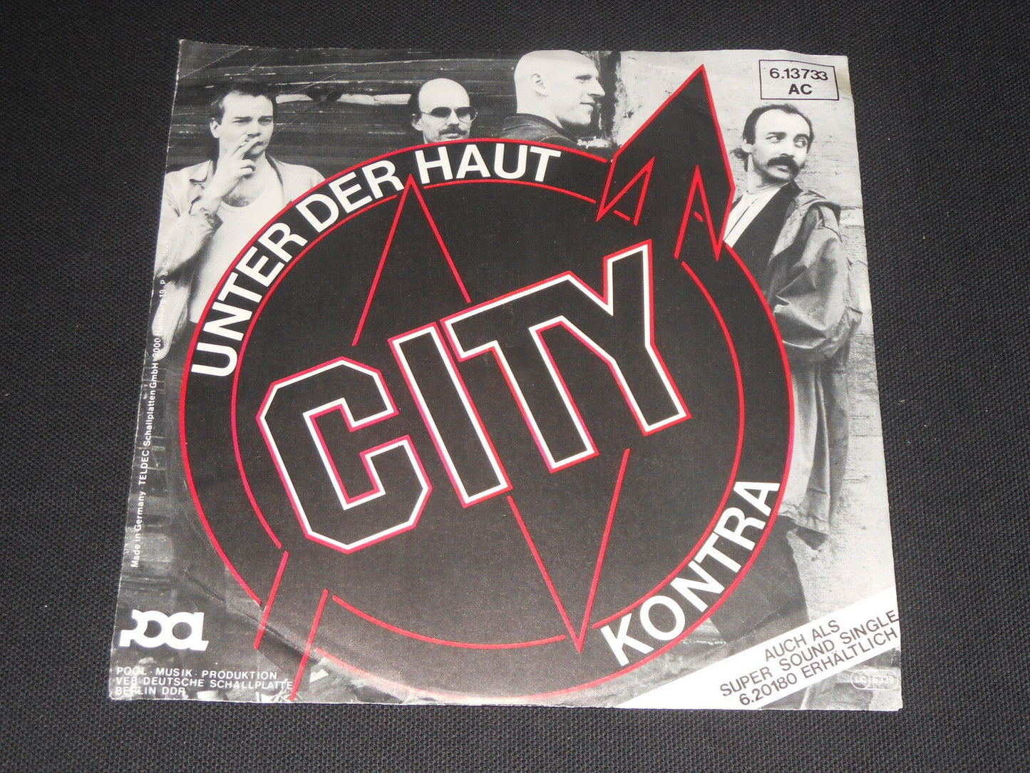 CITY SP 45T 7" UNTER DER HAUT 1983