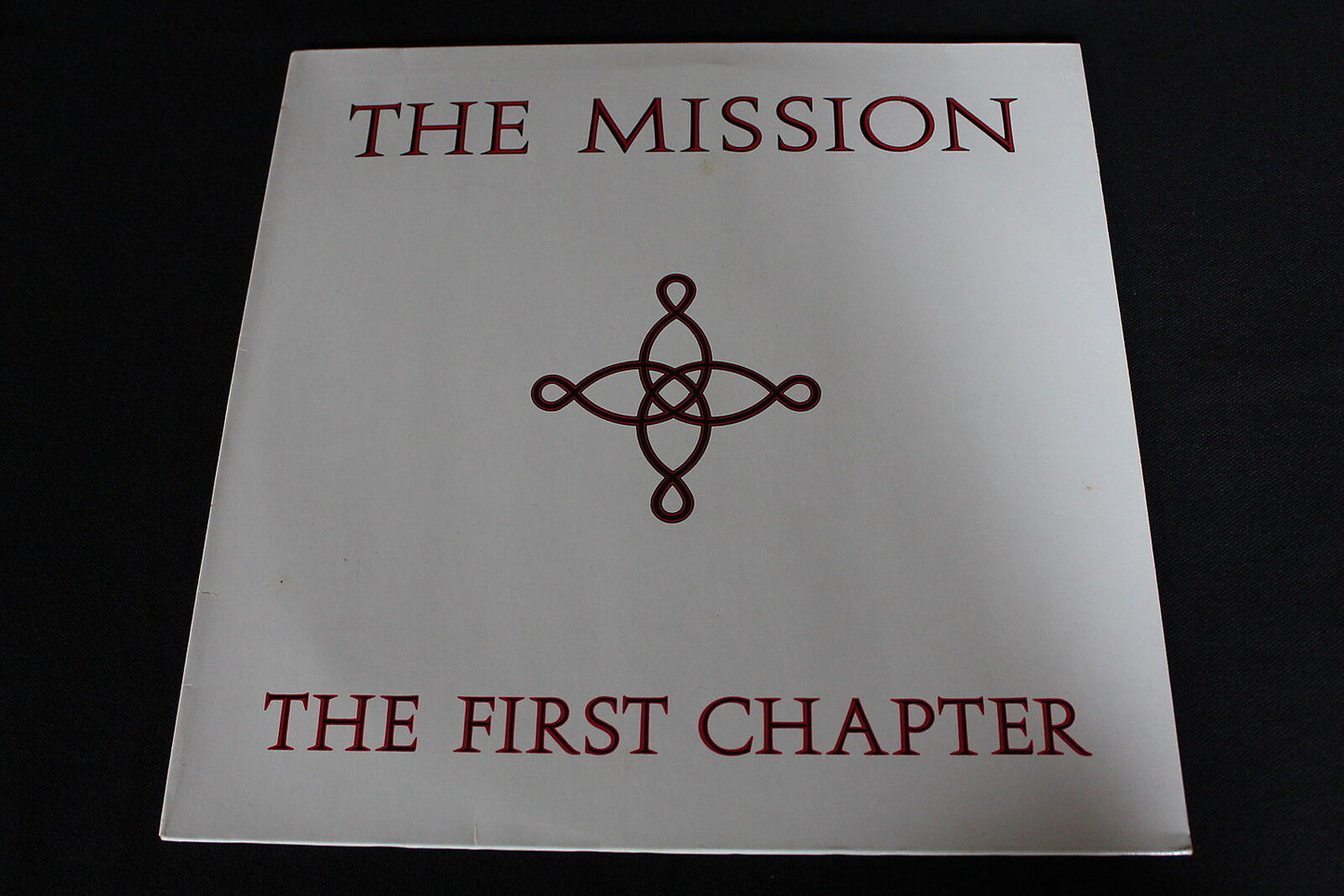 THE MISSION LP 33T 12" THE FIRST CHAPTER + MAXI 45T DELIVERANCE