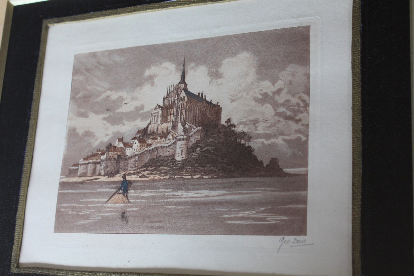 Ancienne Gravure encadrée et signée GEO DORIS Mont Saint Michel