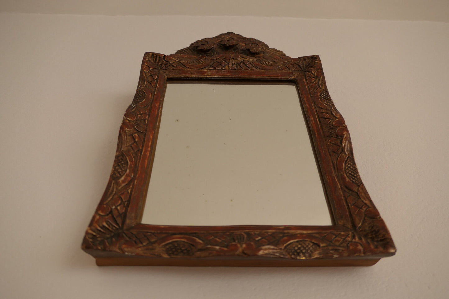 OLD SMALL MERCURY MIRROR, CARVED WOOD FRONTMENT MIRROR, 18TH CENTURY