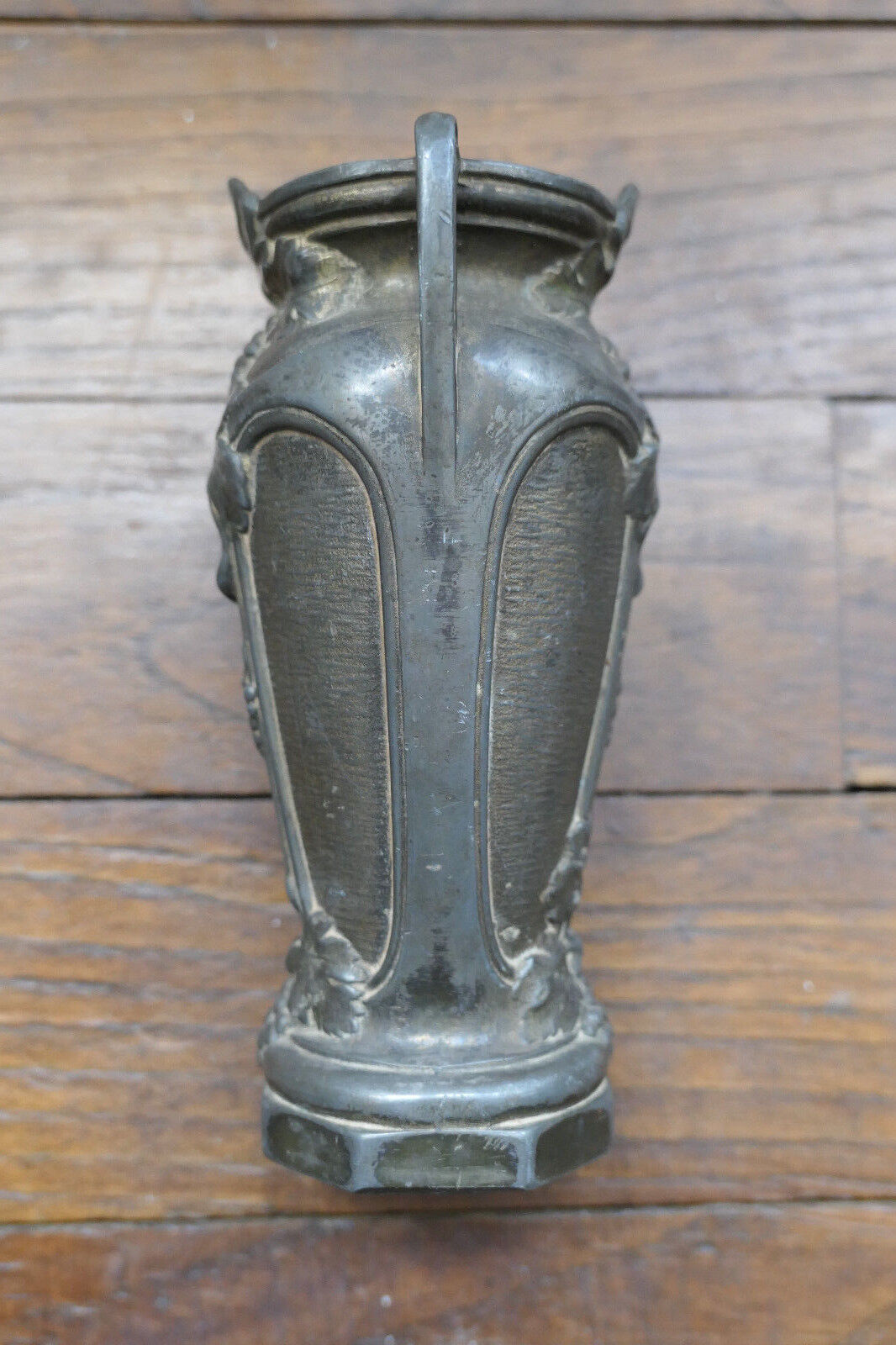 PETIT VASE ART NOUVEAU DECOR FLORAL VIGNE