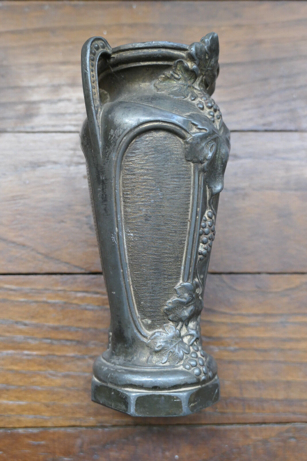 PETIT VASE ART NOUVEAU DECOR FLORAL VIGNE