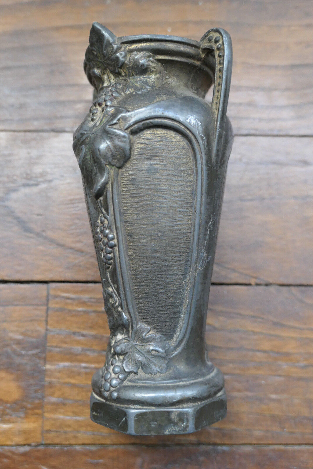 PETIT VASE ART NOUVEAU DECOR FLORAL VIGNE