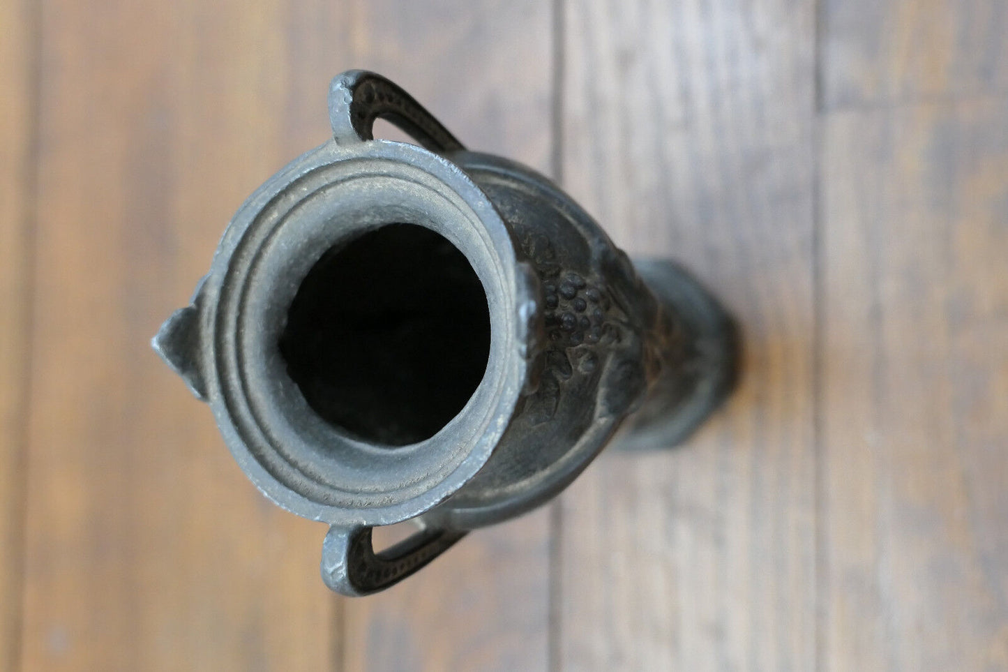 PETIT VASE ART NOUVEAU DECOR FLORAL VIGNE