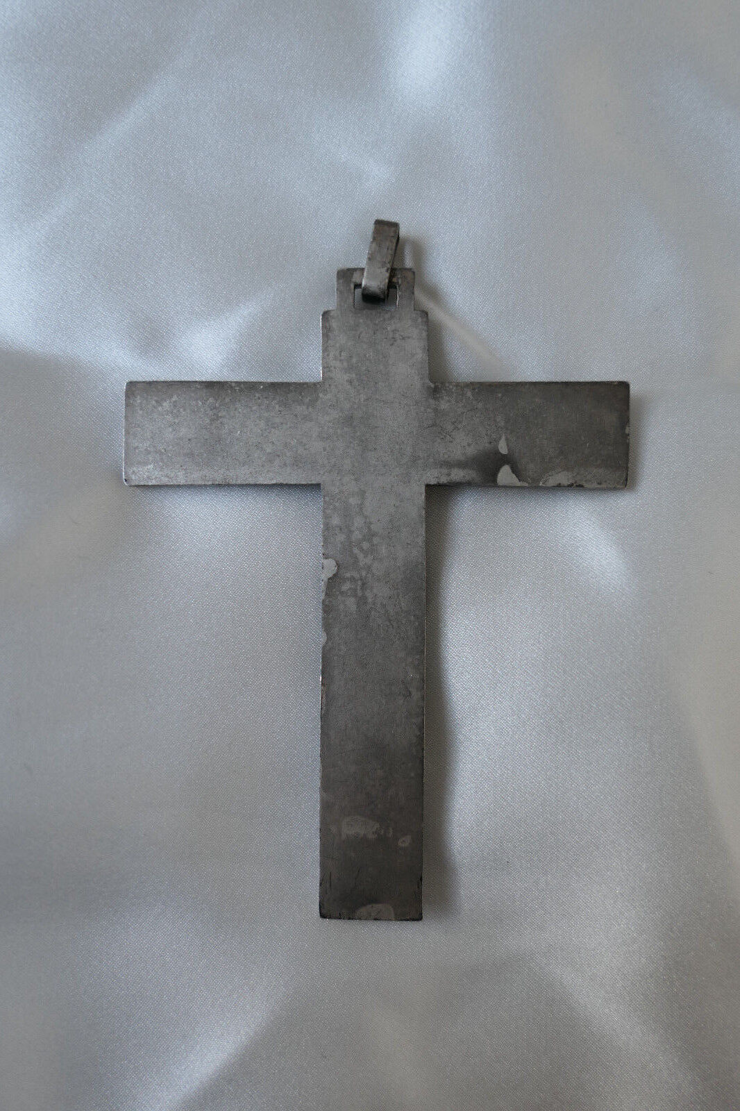 ANCIEN PENDENTIF RELIGIEUX CRUCIFIX CROIX INRI METAL