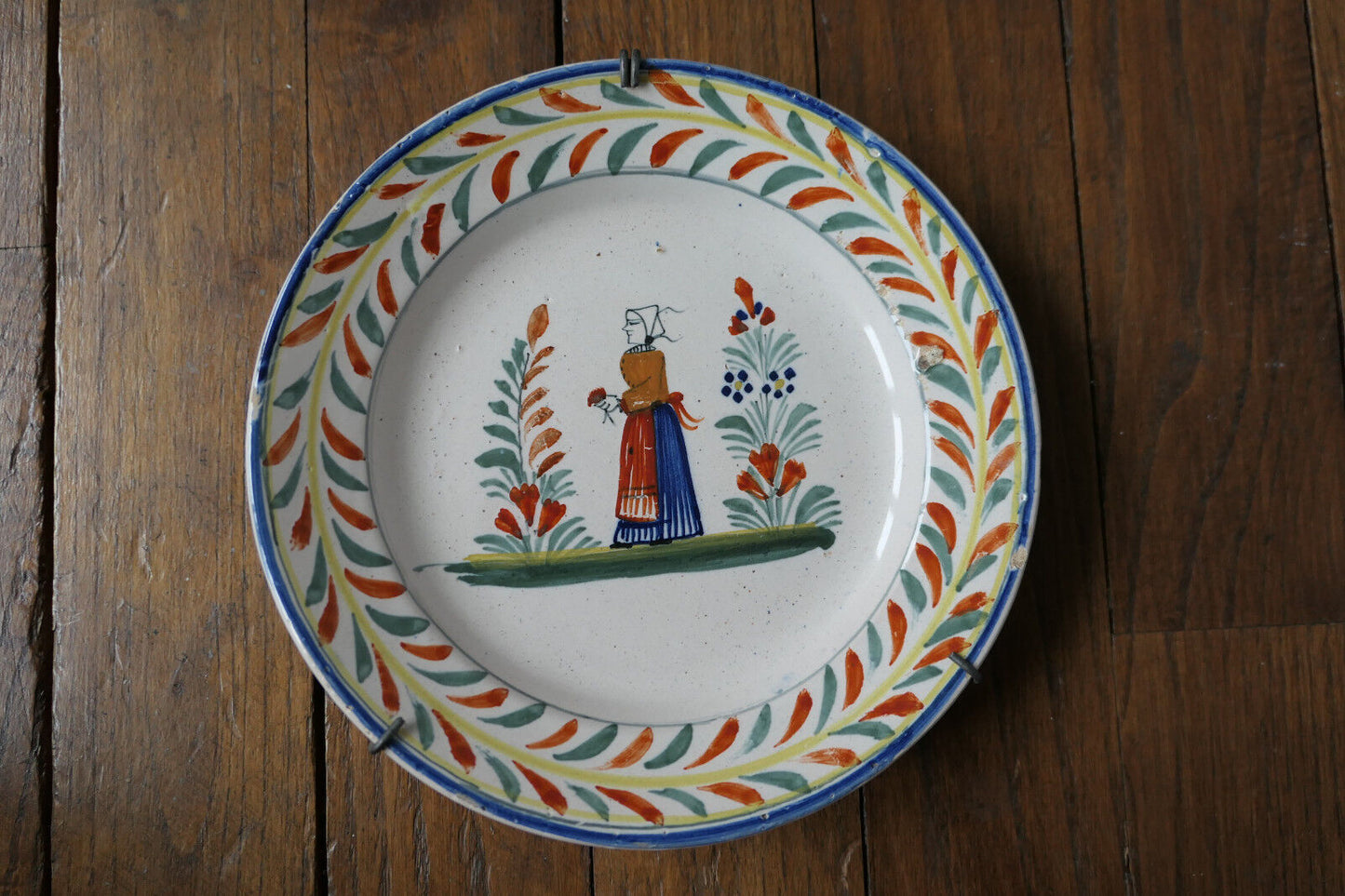 PAIRE DE PETITES ASSIETTES FAIENCE QUIMPER HENRIOT DEBUT XXe