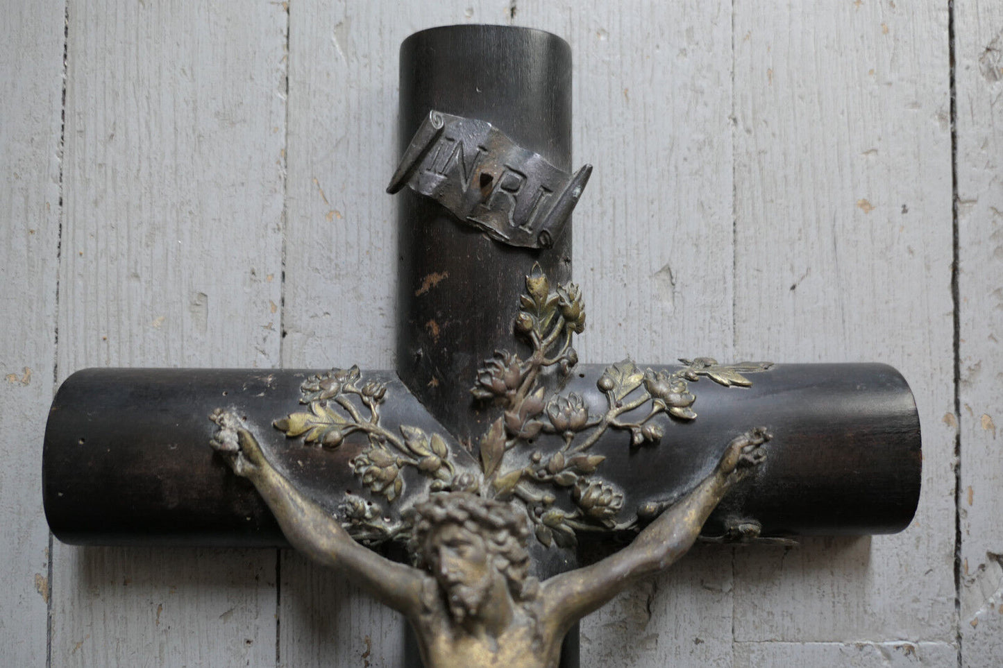 ANCIEN CRUCIFIX CROIX CATHOLIQUE BOIS NOIRCI METAL REGULE FIN XIXe / DEBUT XXe