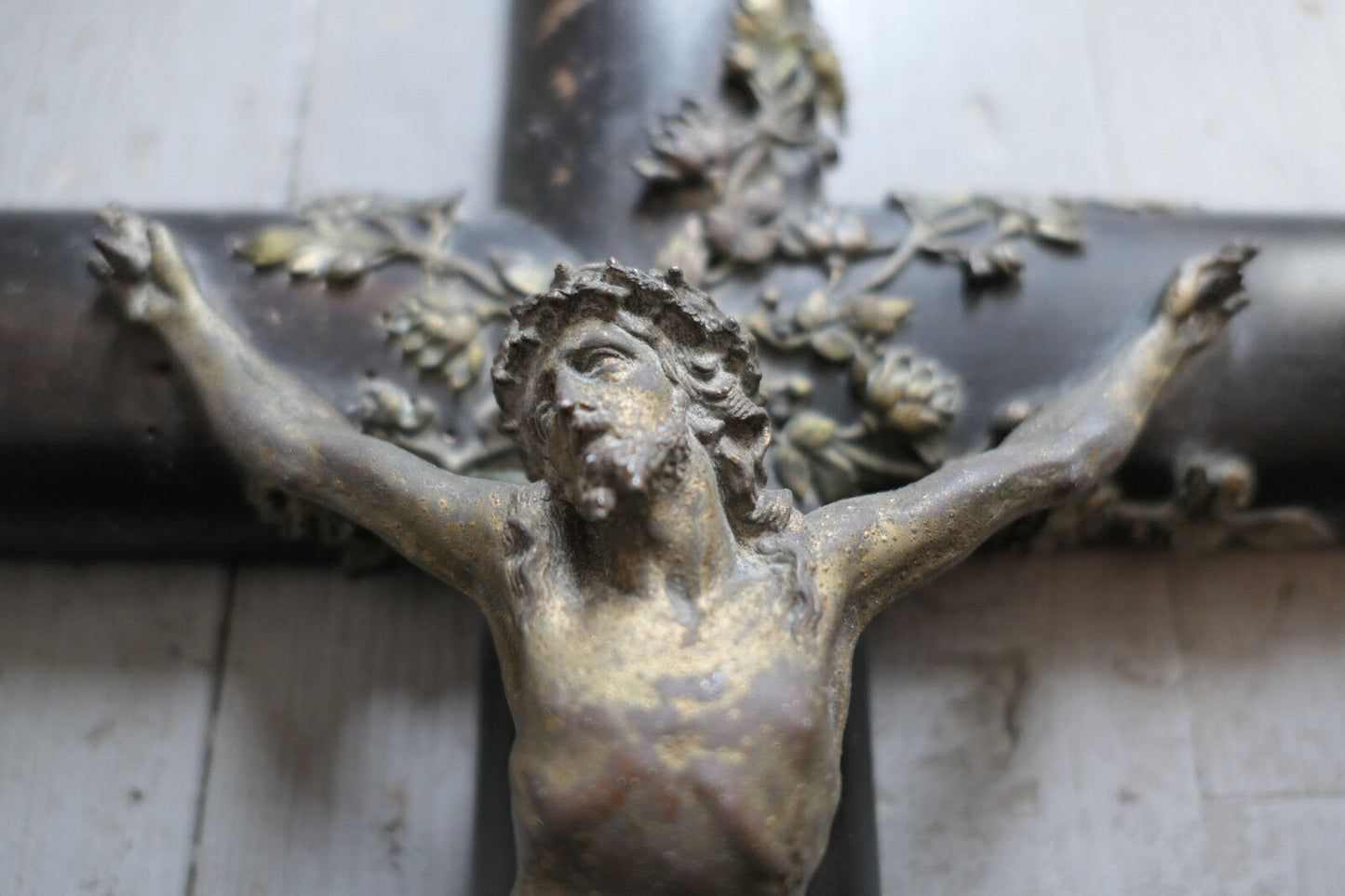 ANCIEN CRUCIFIX CROIX CATHOLIQUE BOIS NOIRCI METAL REGULE FIN XIXe / DEBUT XXe