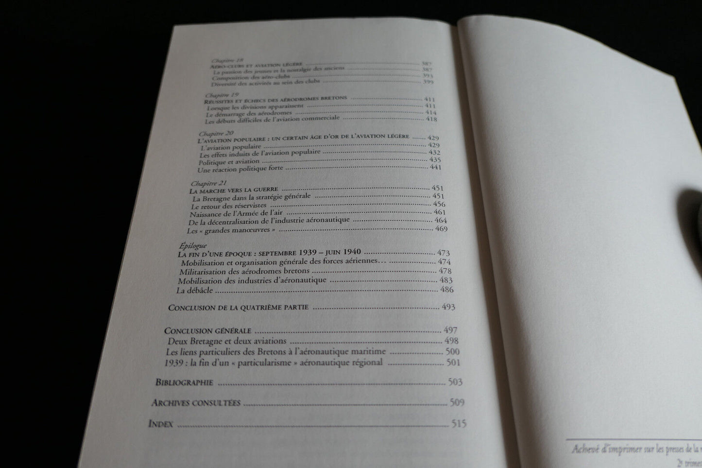 LES BRETONS ET L'AERONAUTIQUE DES ORIGINES A 1939 THIERRY LE ROY 2002 AVIATION