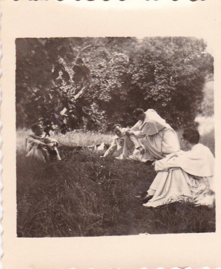 VINTAGE SNAPSHOT PHOTO ANONYME GROUPE HOMMES RELIGIEUX LOT X5
