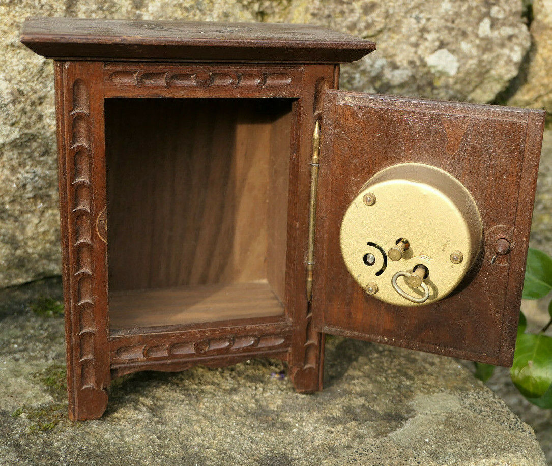 ANCIEN MOBILIER BRETON MEUBLE BOIS MINIATURE ARMOIRE HORLOGE BRETAGNE CIRCA 1950