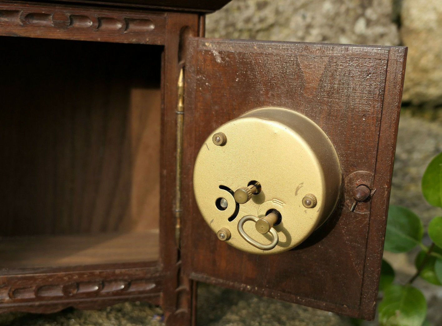 ANCIEN MOBILIER BRETON MEUBLE BOIS MINIATURE ARMOIRE HORLOGE BRETAGNE CIRCA 1950