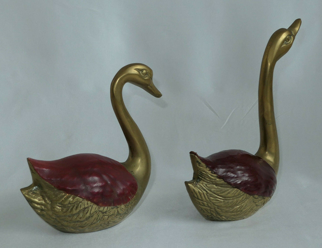 PAIRE DE CYGNES EN LAITON ET CUIR DECO OISEAU BRASS LEATHER SWAN BIRD