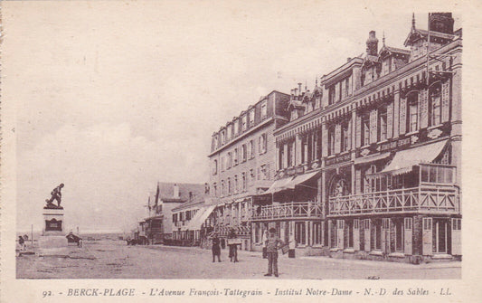 CARTE POSTALE ANCIENNE CPA BERCK-PLAGE L'AVENUE FRANCOIS-TATTEGRAIN (1927)