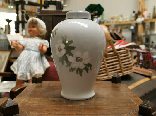 ANTIQUE ROYAL COPENHAGEN PORCELAIN URN FLOWERS 1889-1922 ART NOUVEAU