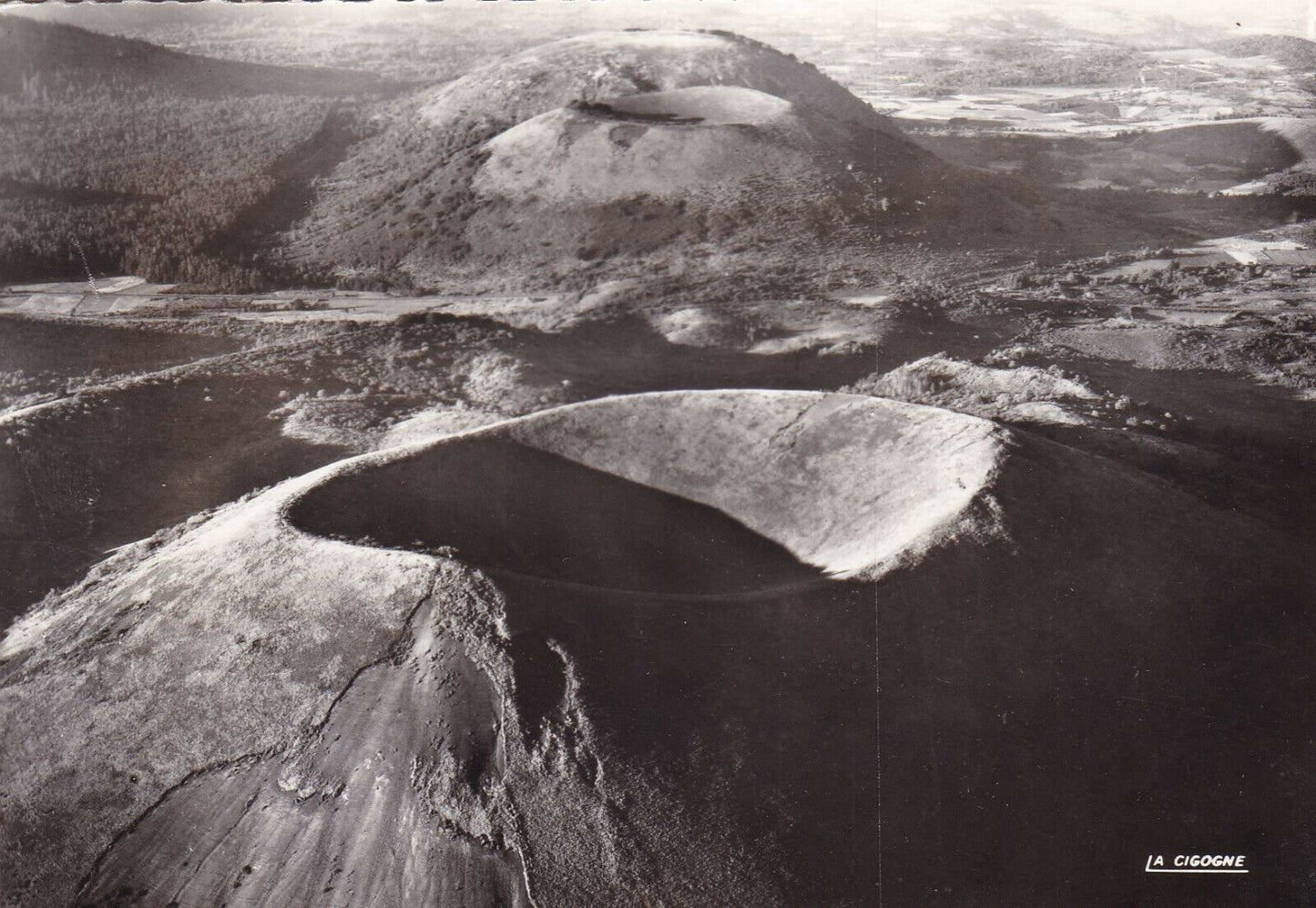 CPSM BLACK & WHITE POSTCARD / BY PLANE OVER THE DOME MOUNTAINS OF THE PUY DE PARIOU