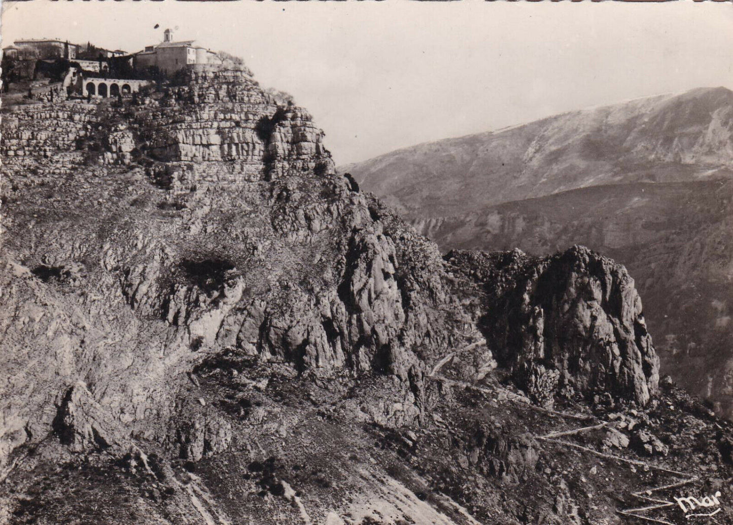 CARTE POSTALE CPSM NOIR & BLANC / GOURDON LE CHEMIN DU PARADIS