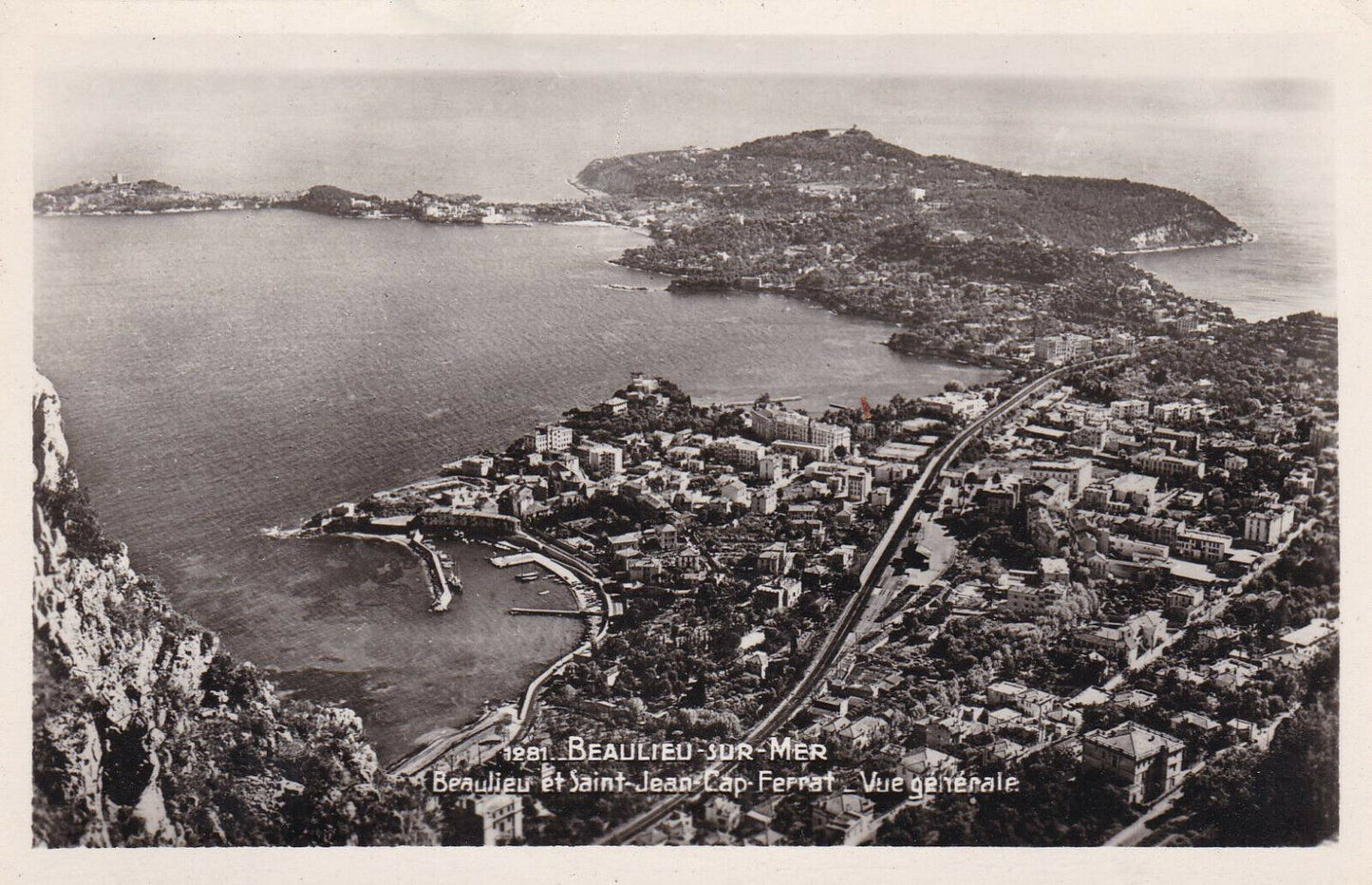 CARTE POSTALE CPSM NOIR ET BLANC / BEAULIEU-SUR-MER SAINT-JEAN CAP FERRAT