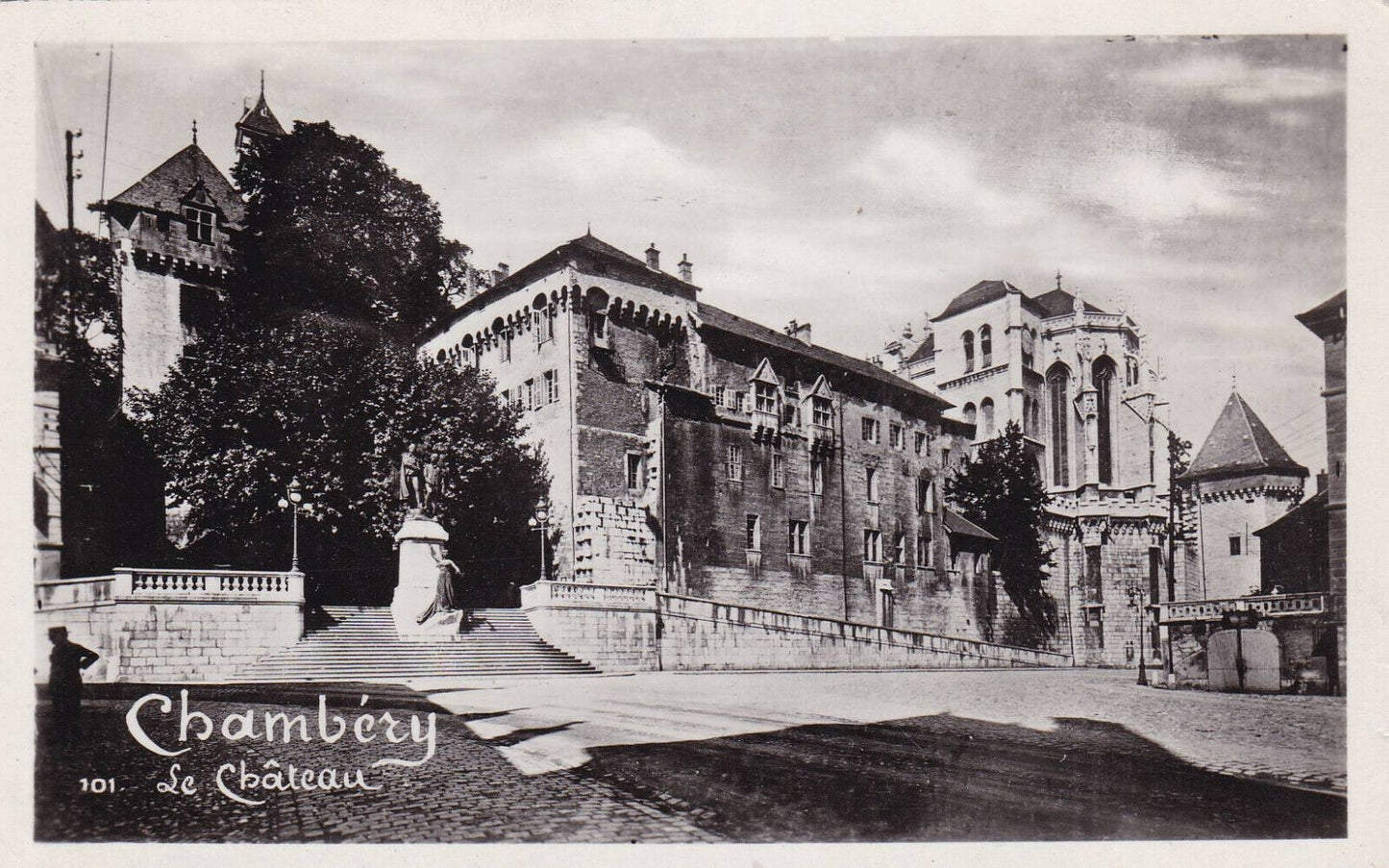 CARTE POSTALE ANCIENNE CPA NOIR ET BLANC / CHAMBERY LE CHATEAU