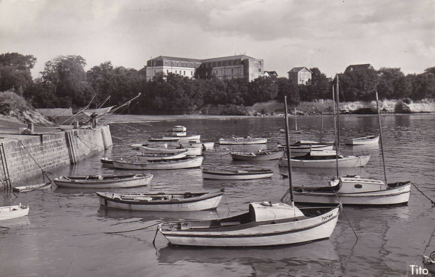 CPSM BLACK AND WHITE POSTCARD / SAINT-GEORGES-DE-DIDONNE THE PORT MIRAMAR