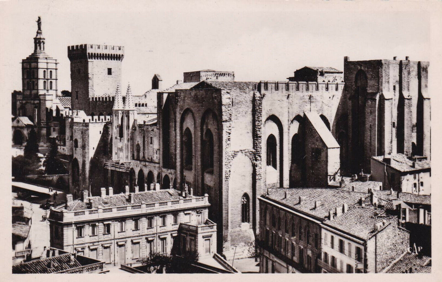 CPSM BLACK AND WHITE POSTCARD / AVIGNON THE PALACE OF THE POPES