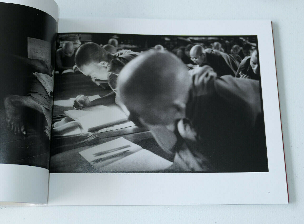 BIRMANIE UNE FOI AU QUOTIDIEN / PHOTOGRAPHIES / EDITIONS PAYOT LAUSANNE 2002