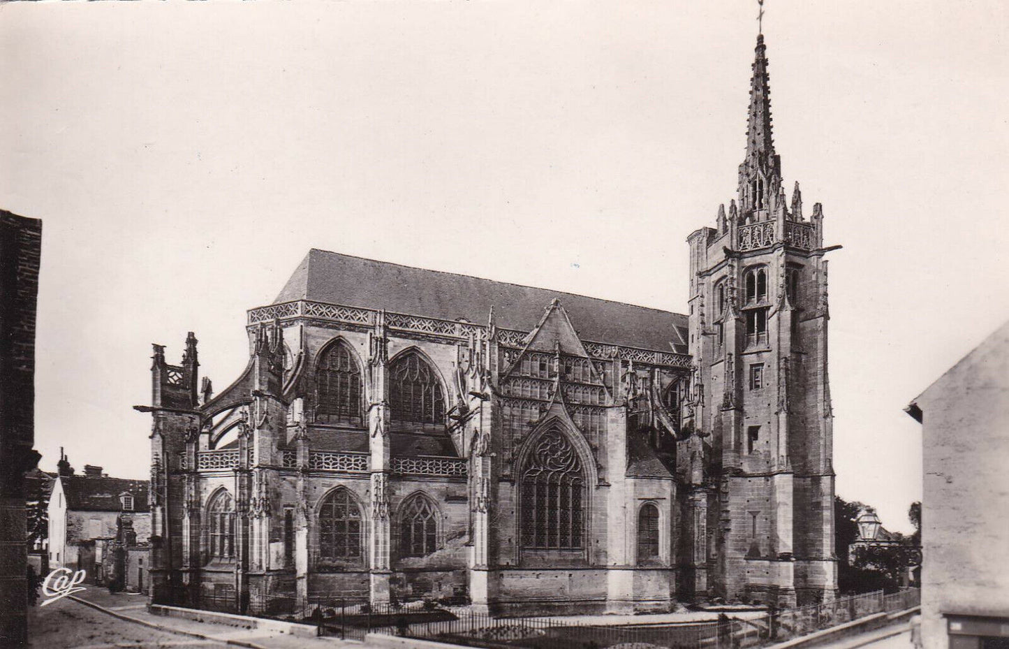 CPSM BLACK & WHITE POSTCARD / ARGENTAN ST-MARTIN CHURCH