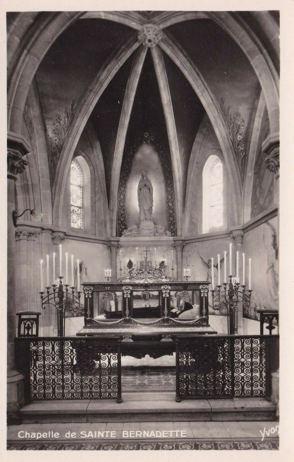 CARTE POSTALE ANCIENNE CPA / COUVENT ST-GILDARD NEVERS CHAPELLE STE-BERNADETTE
