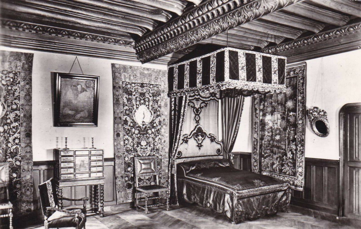 CPSM BLACK & WHITE POSTCARD / CHATEAU DE MEILLANT CARDINAL'S ROOM...