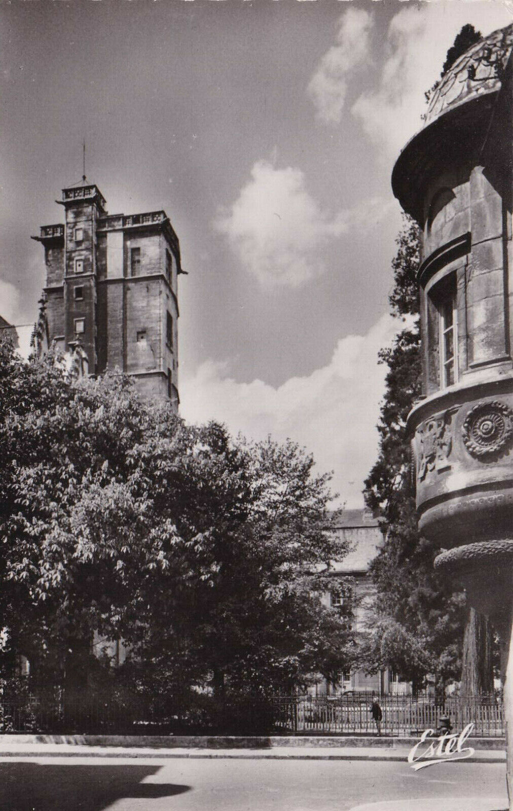CARTE POSTALE CPSM NOIR & BLANC / DIJON PLACE DU PALAIS DES DUCS