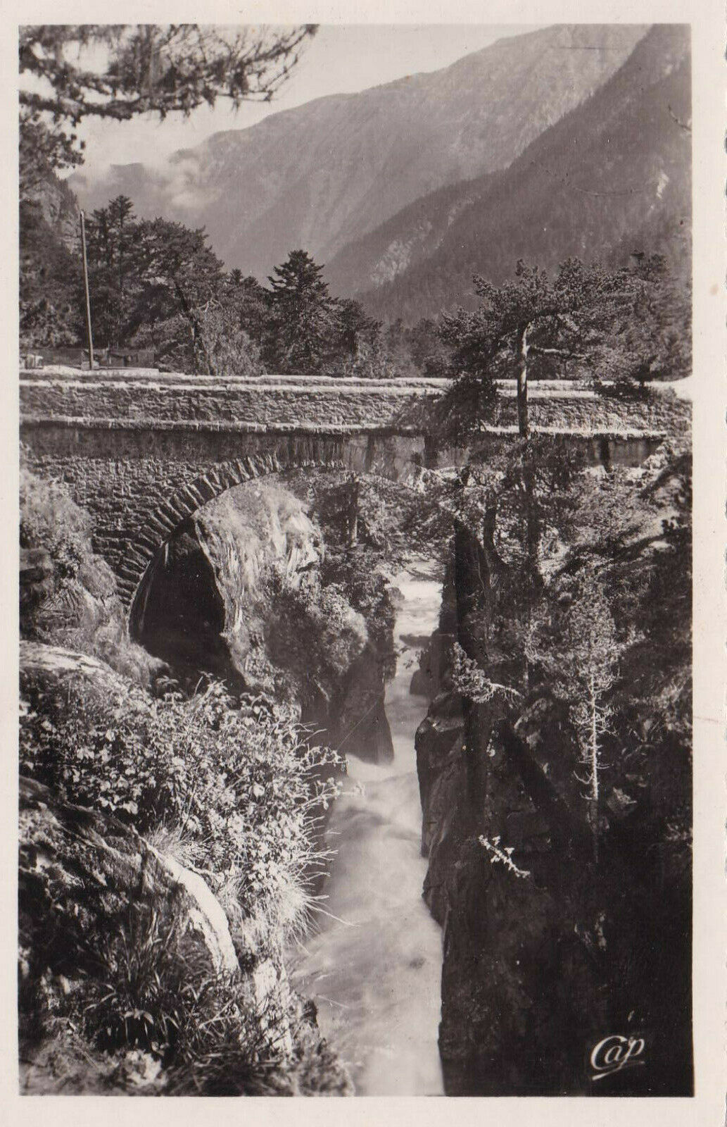 CARTE POSTALE CPSM NOIR & BLANC / CAUTERETS LE PONT D'ESPAGNE