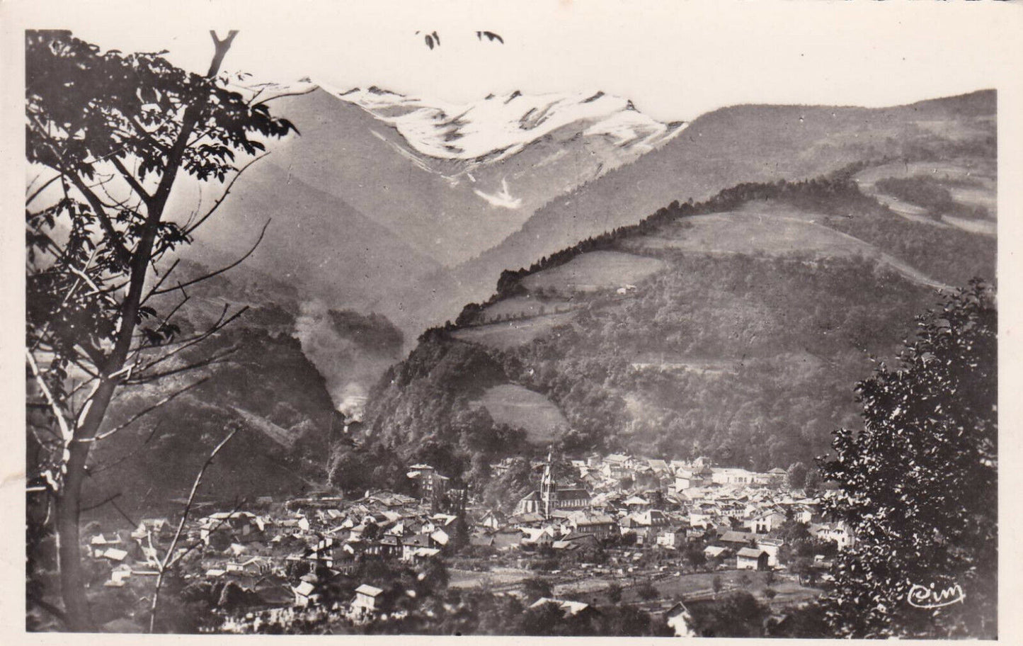 CARTE POSTALE CPSM NOIR & BLANC / ALLEVARD-LES-BAINS VUE GENERALE