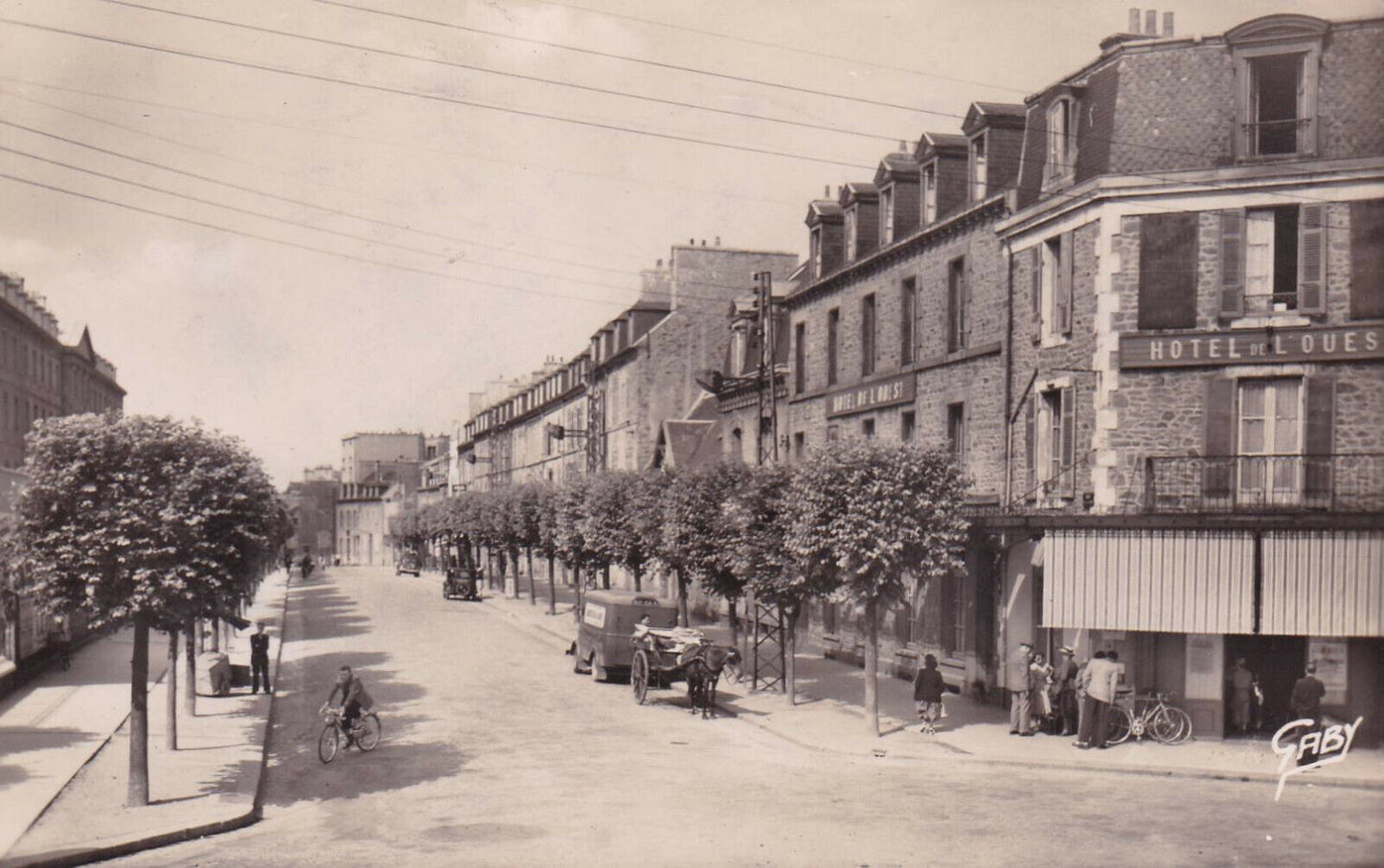 CPSM BLACK & WHITE POSTCARD / SAINT-BRIEUC RUE DE LA GARE (1951)