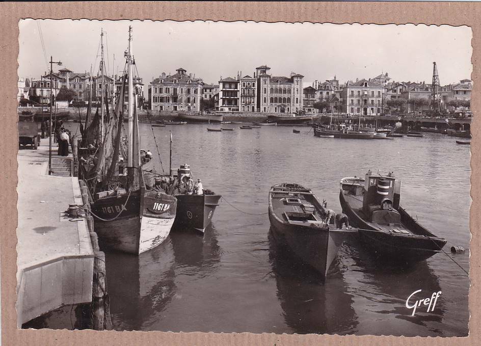 CPSM BLACK & WHITE POSTCARD / SAINT-JEAN-DE-LUZ LE PORT HOUSE OF THE INFANTA