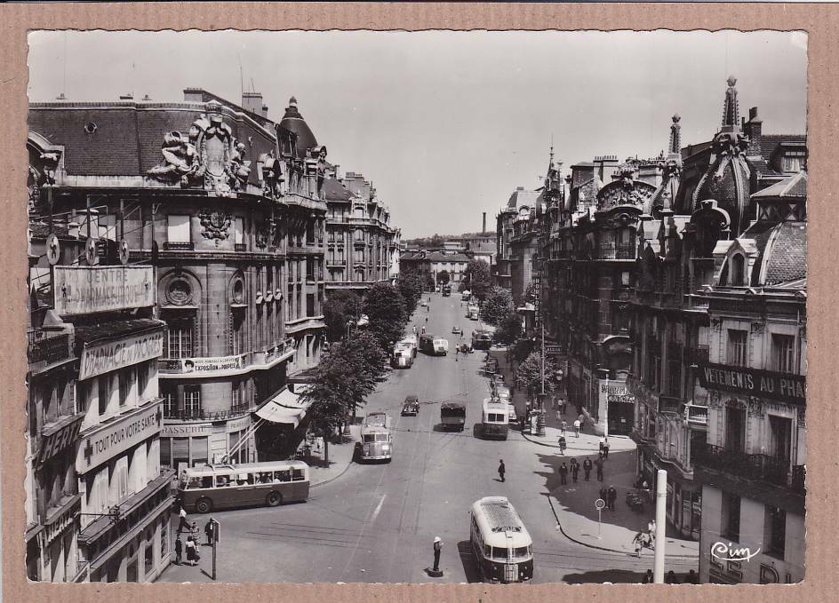 CPSM BLACK & WHITE POSTCARD / SAINT-ETIENNE AVENUE DE LA LIBERATION
