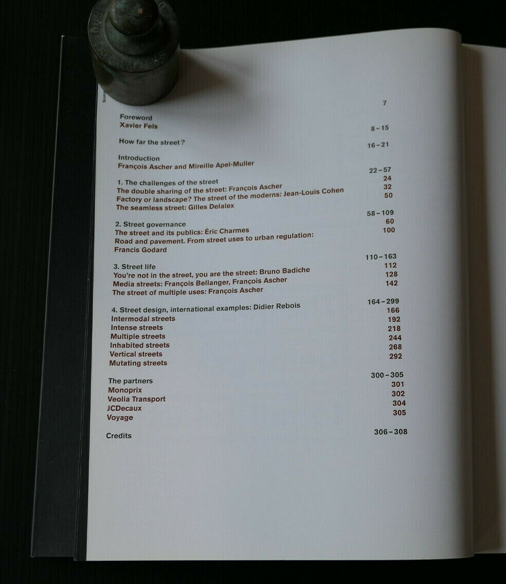 LA RUE EST A NOUS TOUS / THE STREET BELONGS TO ALL OF US / AU DIABLE VAUVERT