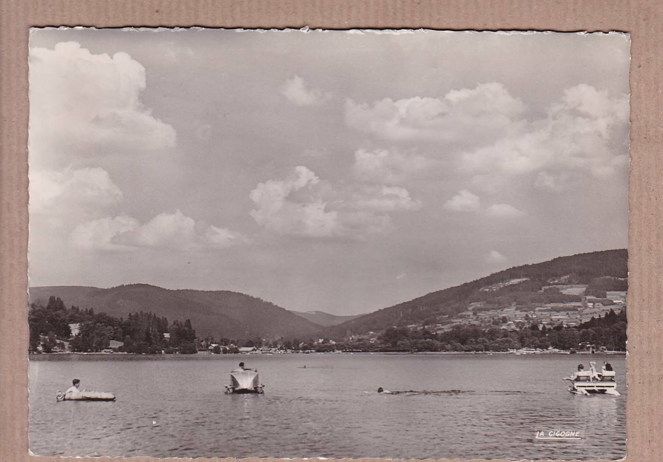 CPSM BLACK & WHITE POSTCARD / GERARDMER VOSGES LE LAC (1960)