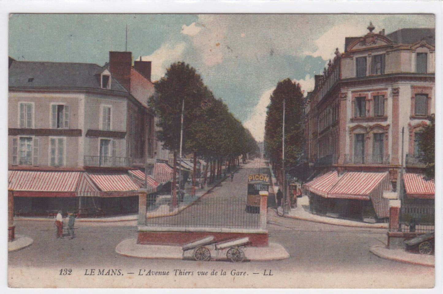 CARTE POSTALE ANCIENNE CPA LE MANS L'AVENUE THIERS VUE DE LA GARE