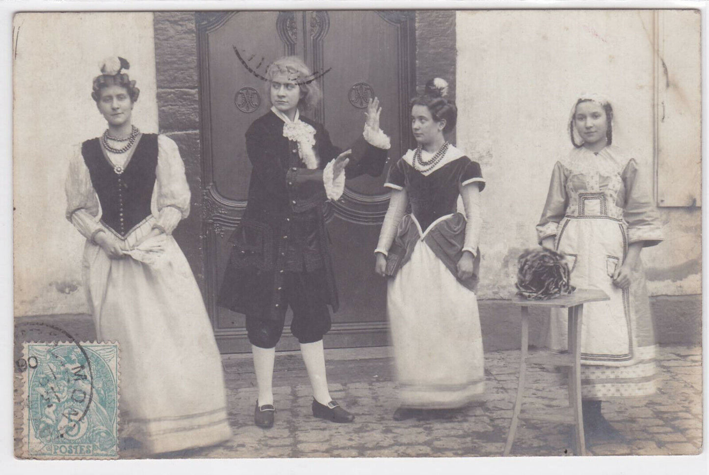 SERIE DE 4 CPA PHOTOS DEGUISEMENTS THEATRE GROUPE (1906)