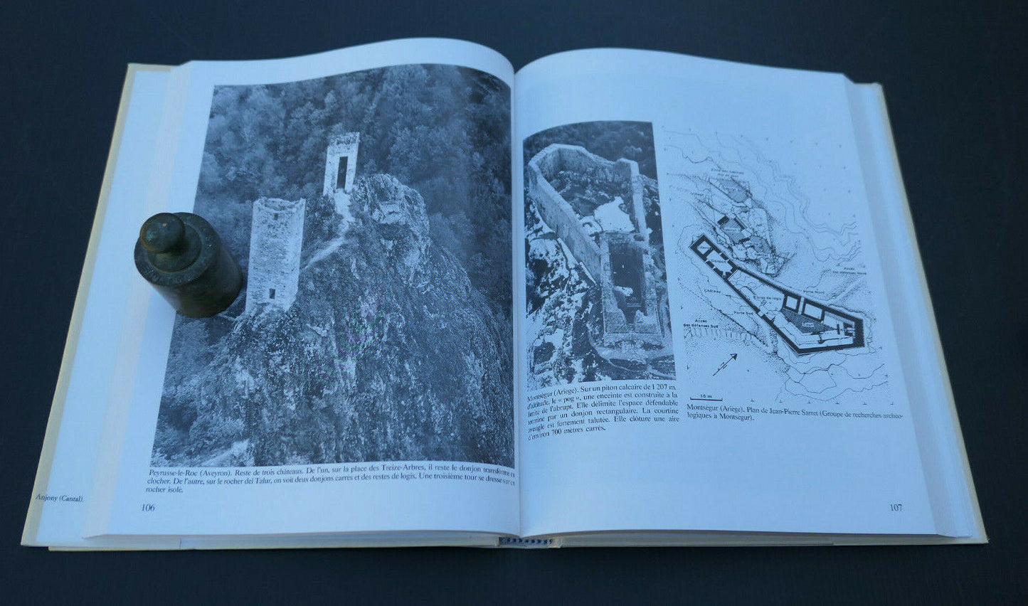 LE CHATEAU FEODAL DANS L'HISTOIRE MEDIEVALE / HISTOIRE ARCHITECTURE MOYEN AGE