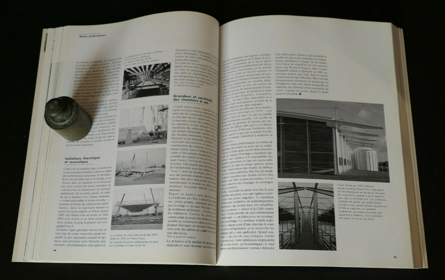 CONSTRUIRE EN ACIER / ARCHITECTURE INGENIERIE TECHNIQUE / LE MONITEUR 1993
