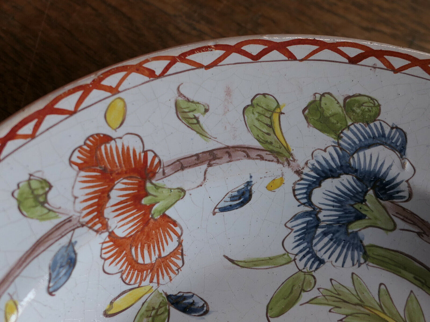 ASSIETTE CREUSE EN FAIENCE CERAMIQUE CRAQUELEE MOUSTIERS OU MARTRES TOLOSANE