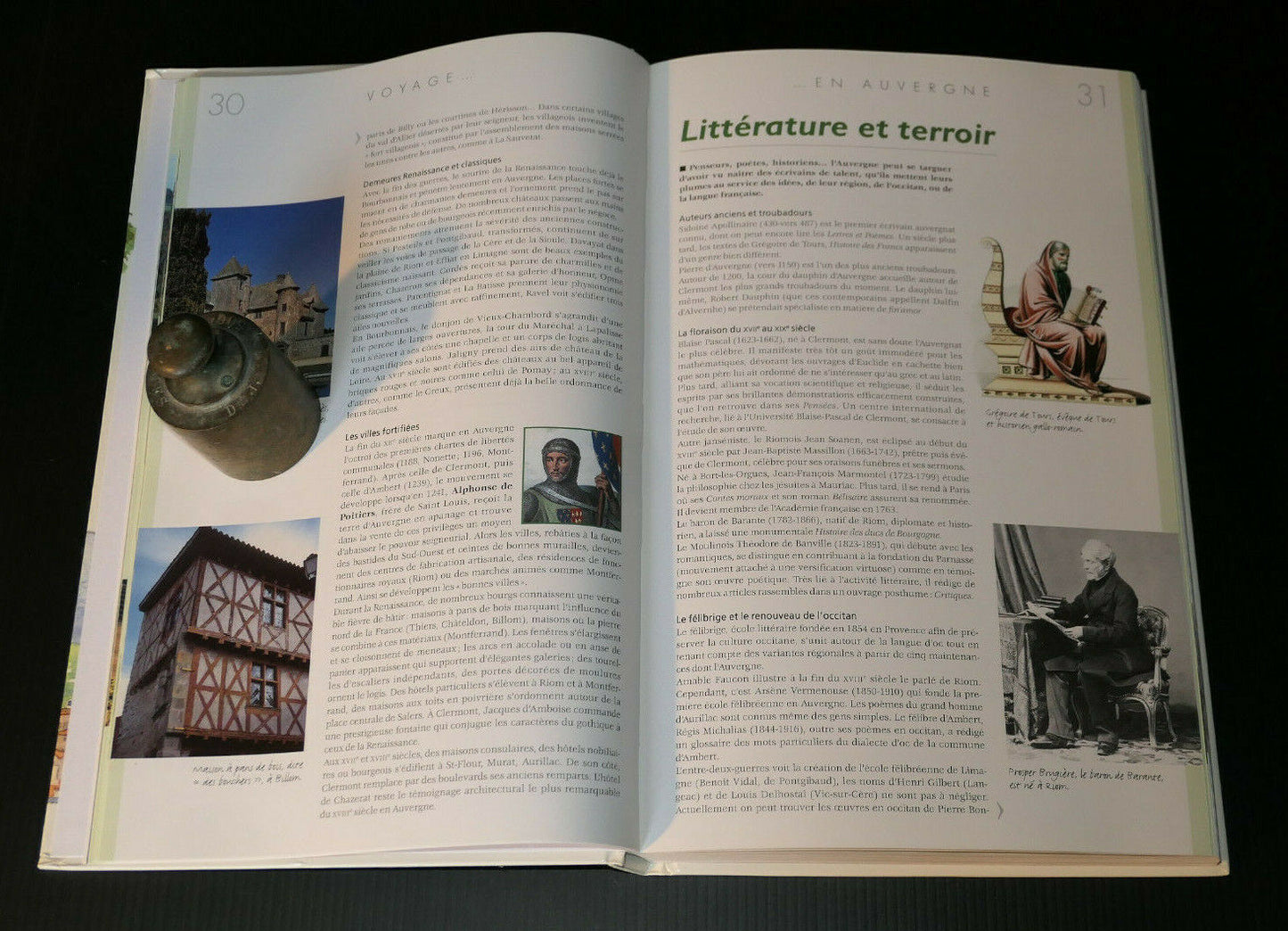 L'AUVERGNE / MES LIVRES VOYAGES / MICHELIN / EDITIONS ATLAS 2007